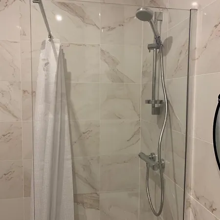 Petit Pavillon Individuel F2 아파트 낭시